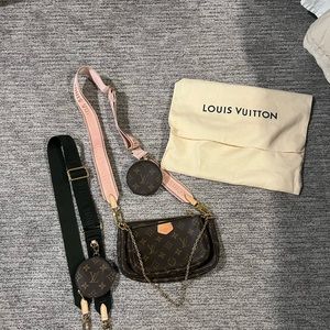 Louis Vuitton multi pochette accessories